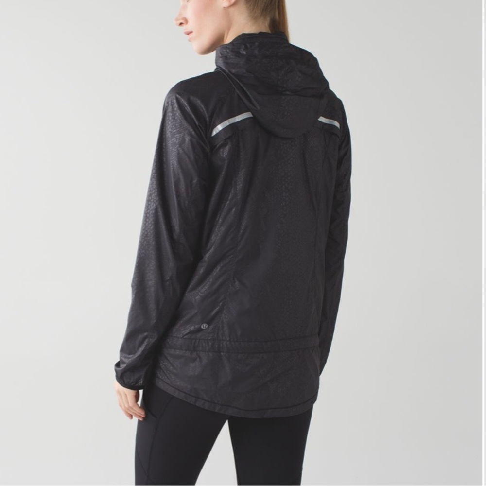 lululemon athletica Black Lightweight Hooded Windbreaker Jacket - Picture 3 of 16